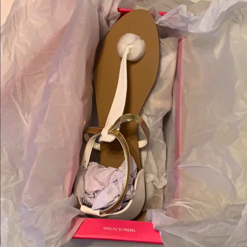 New shoe dazzle size 12 white/gold
